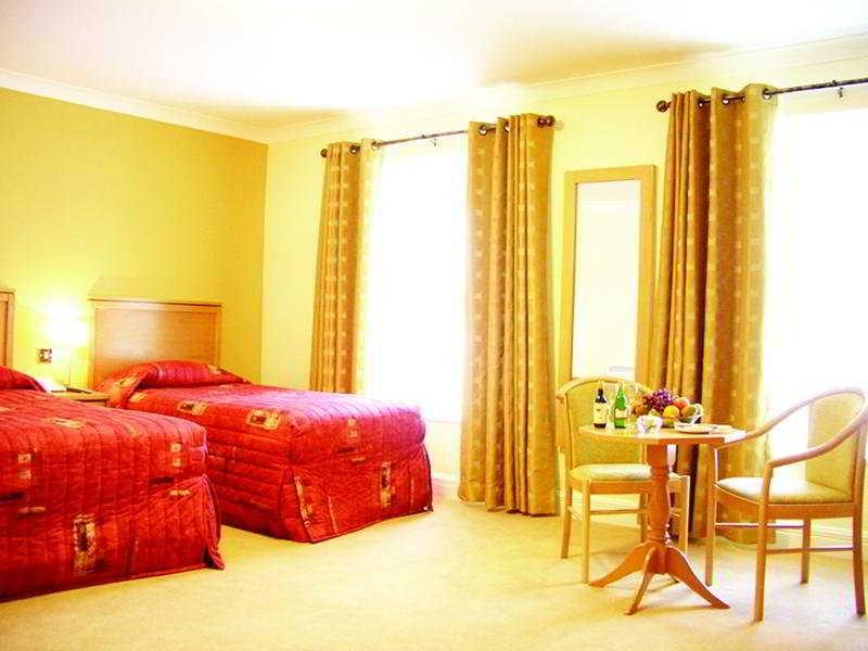 Cill Aodain Court Hotel คิลติแมค ภายนอก รูปภาพ