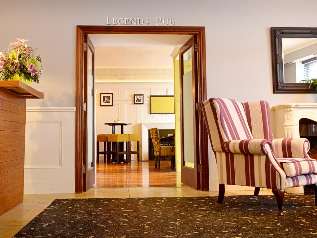 Cill Aodain Court Hotel คิลติแมค ภายนอก รูปภาพ